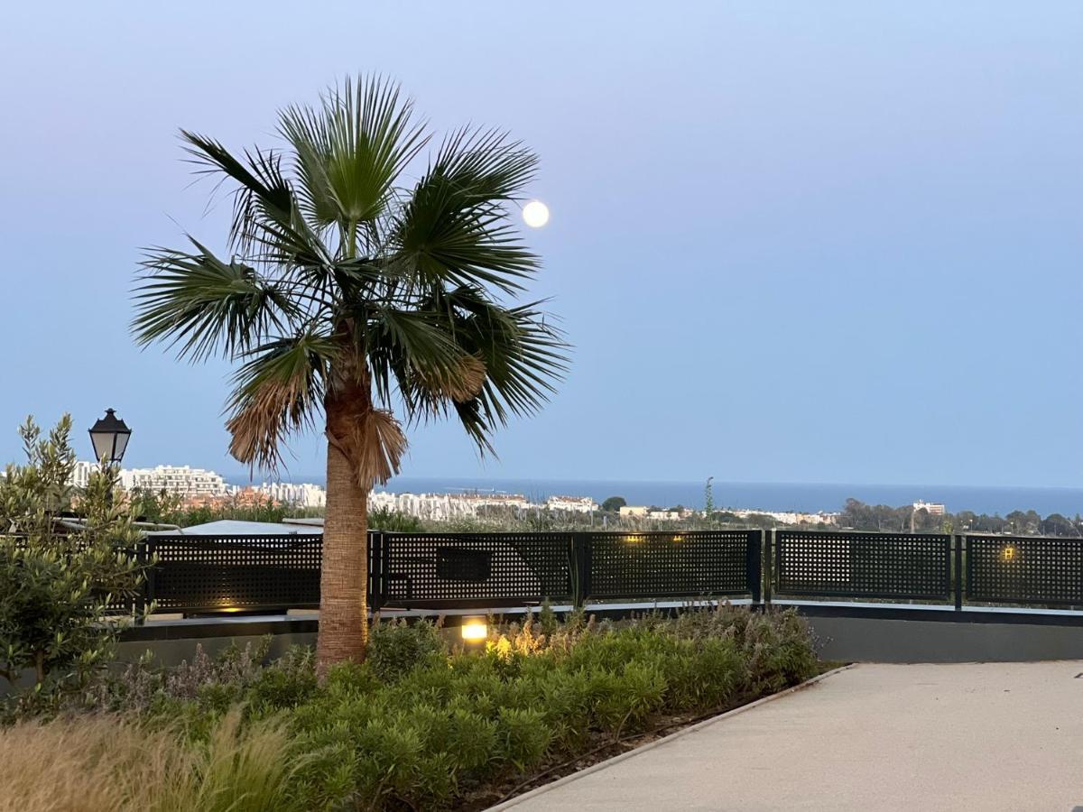 The Golden Oasis Penthouse Apartamento Estepona Exterior foto